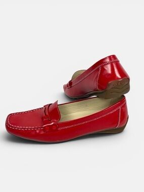 Geox Respira Red Patent Leather Flats Loafers Driving Shoes Size 39 US 9